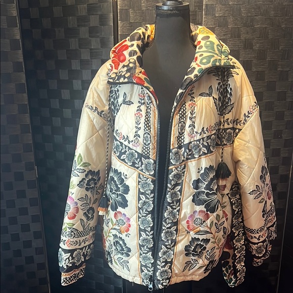 FARM Rio Romantic Garden Jacket - Picture 9 of 13